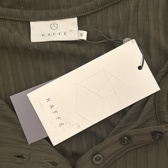 NWT | Half Button Ribbed Tank Top | Kaffe | Army Green | Ladies Small - Picture 3 of 9